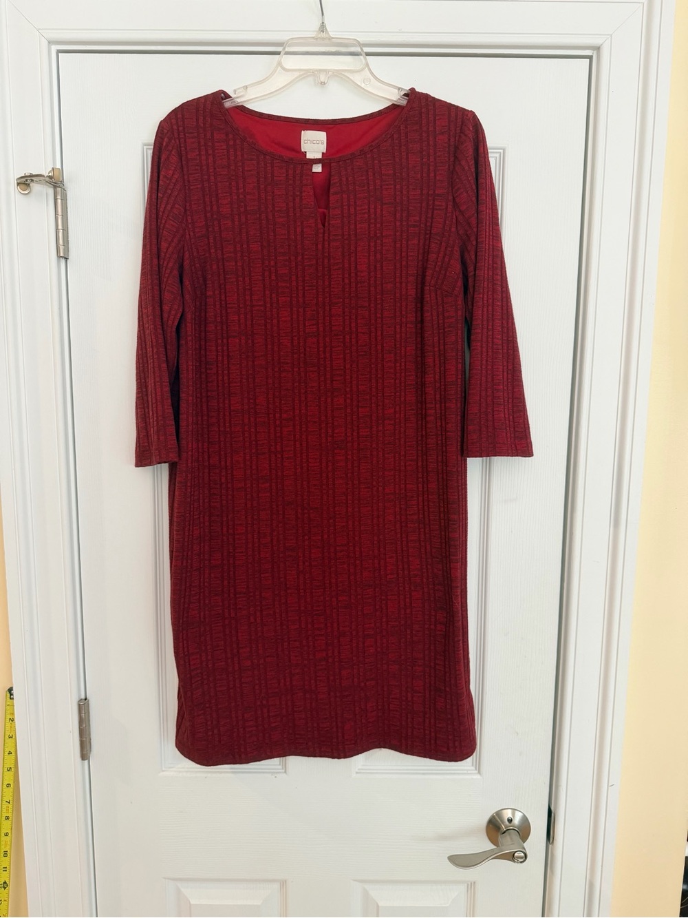 Ladies Size 1 8/10 "Chico's" Deep Red Textured Knit Midi Dress GUC